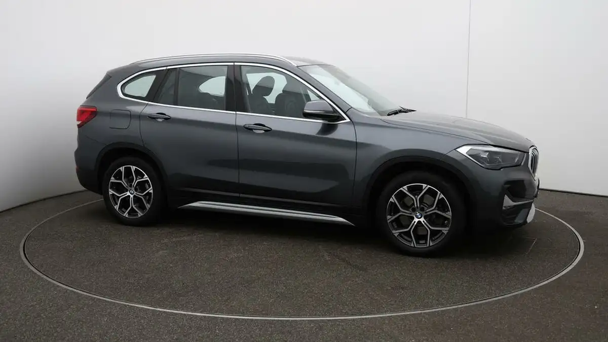2020-bmw-x1-15-xdrive-25e-phev-xline-big-38