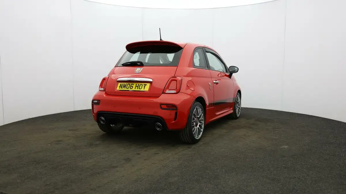 2018-abarth-595-14-tjet-big-50