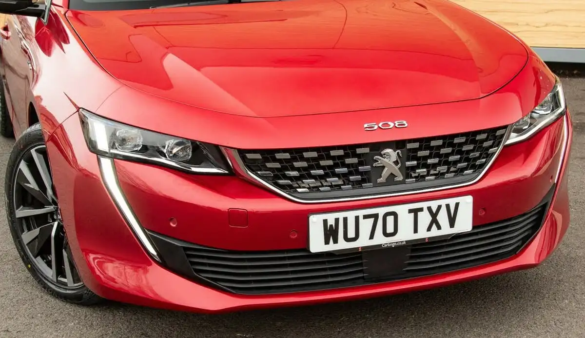 2020-peugeot-508-sw-16-puretech-gt-225bhp-hybrid-e-eat8-big-10