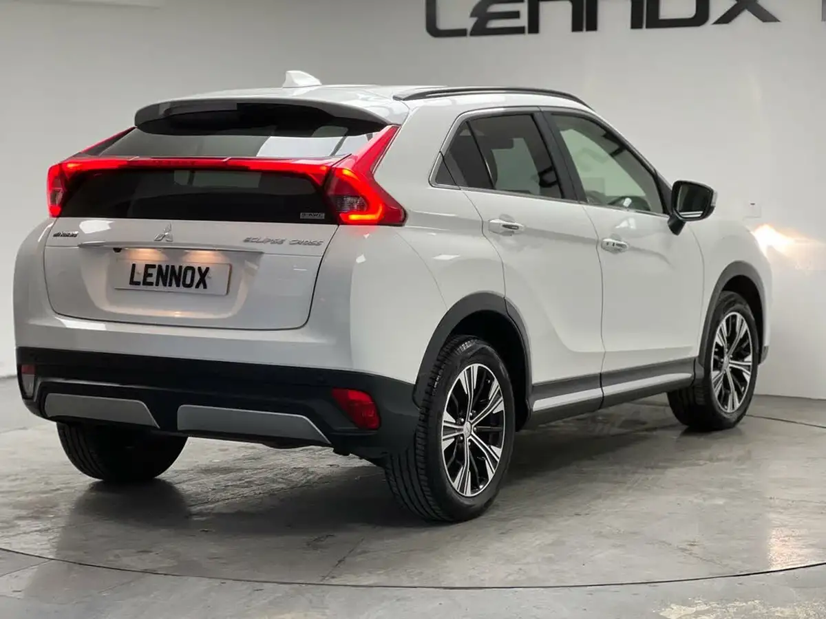 2018-mitsubishi-eclipse-cross-15-3-4wd-auto-big-8