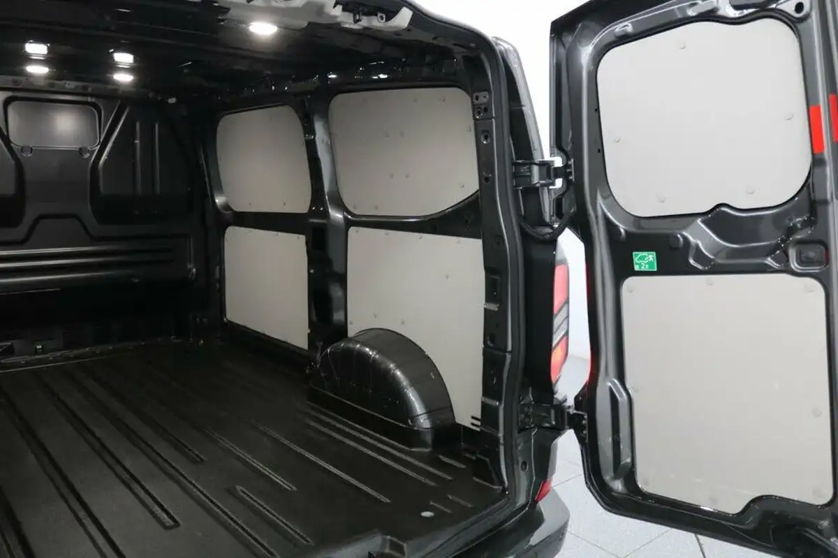 2023-ford-transit-custom-20tdci-320-l1h1-limited-136pseu6e-panel-van-1996cc-auto-big-18