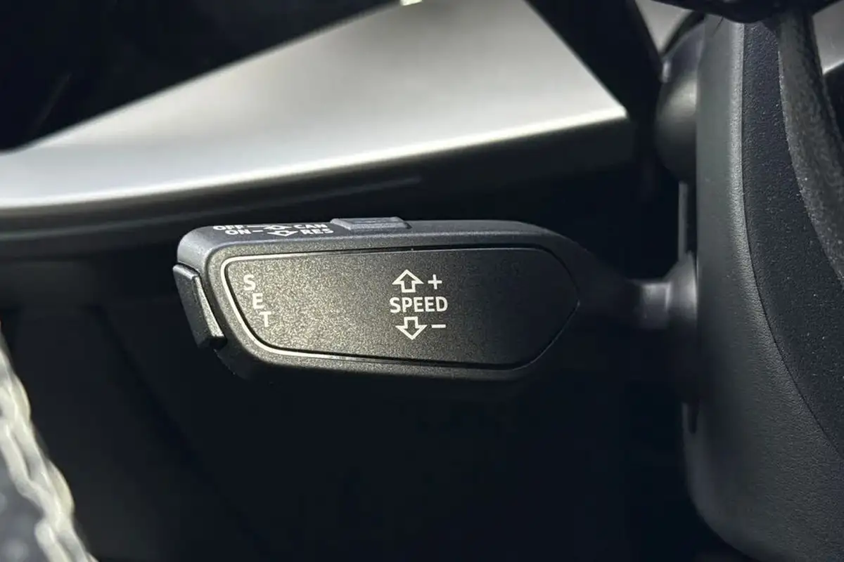 2021-audi-a3-14-40-tfsi-e-s-line-big-37