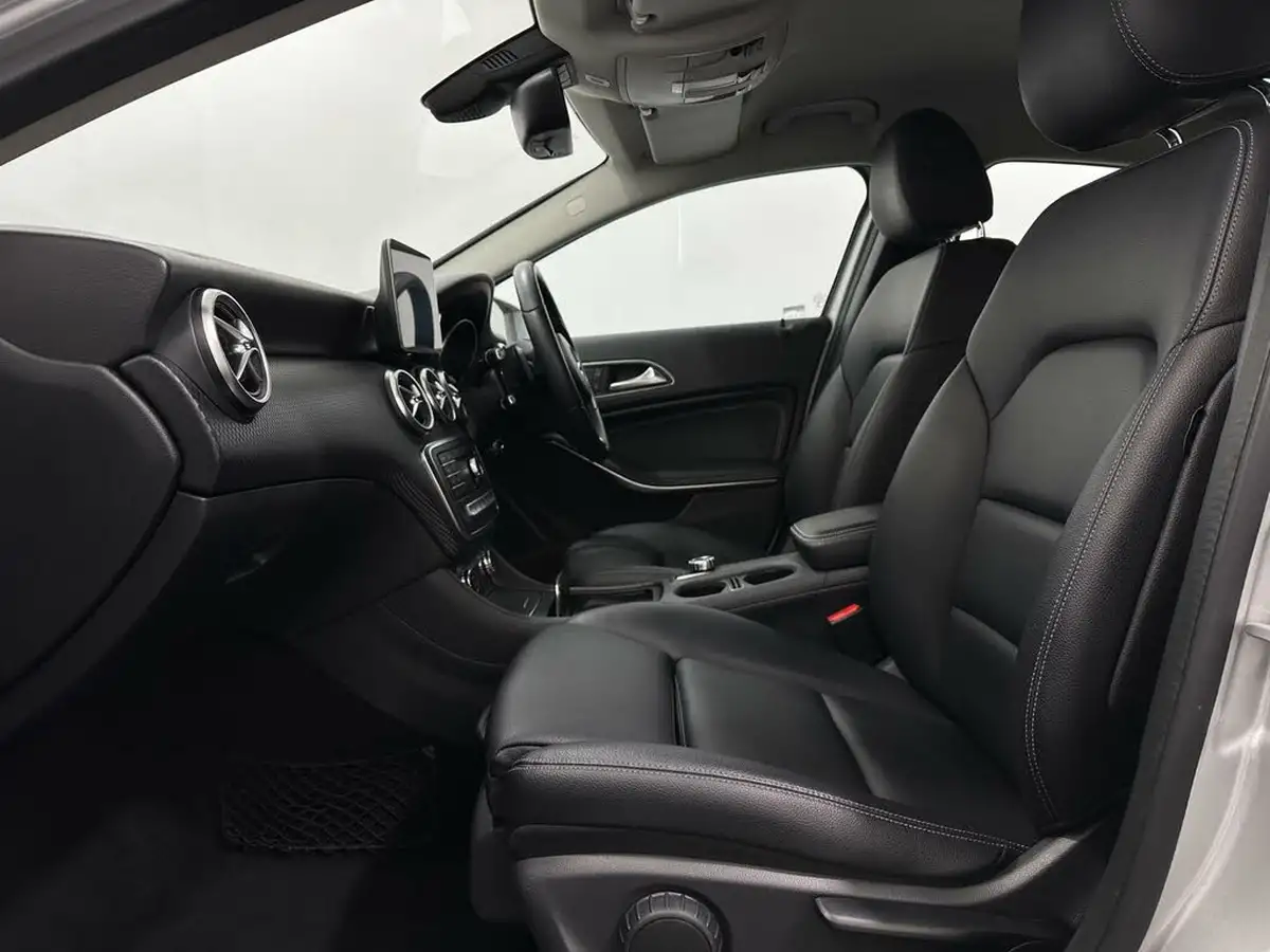 2016-mercedes-benz-a-class-15d-a180d-sport-executivess-7g-dct-big-34