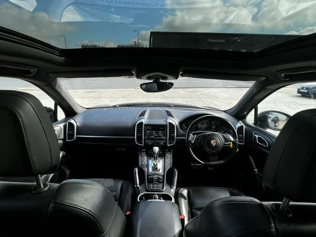 2012-porsche-cayenne-30-s-big-47