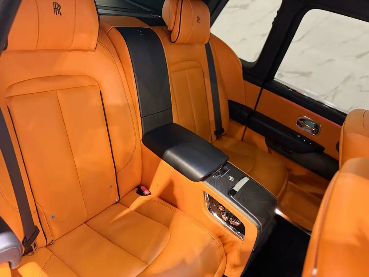2023-rolls-royce-cullinan-675-big-18