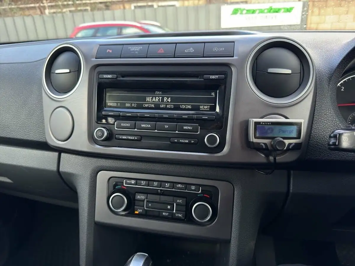 2014-volkswagen-amarok-20bitdi-highline-4motion-per-big-40