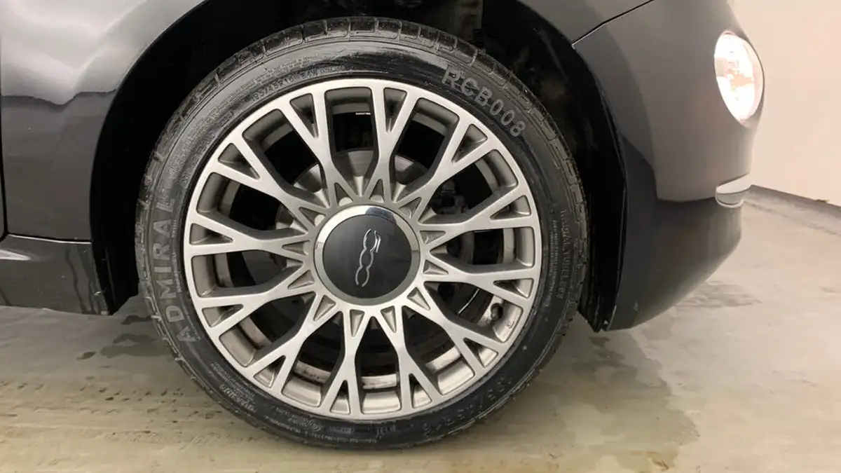 2019-fiat-500-12-star-big-22