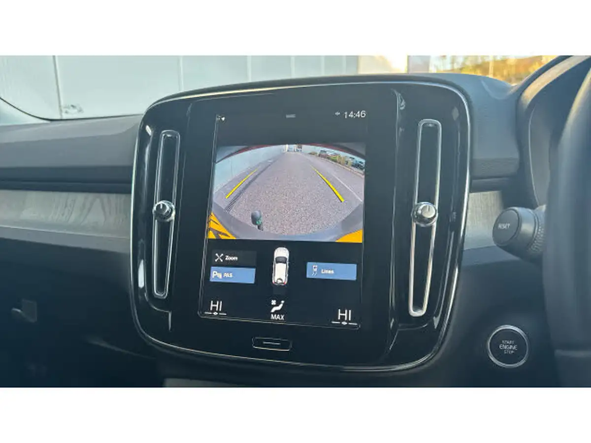 2021-volvo-xc40-15-t5-inscription-262bhp-big-27