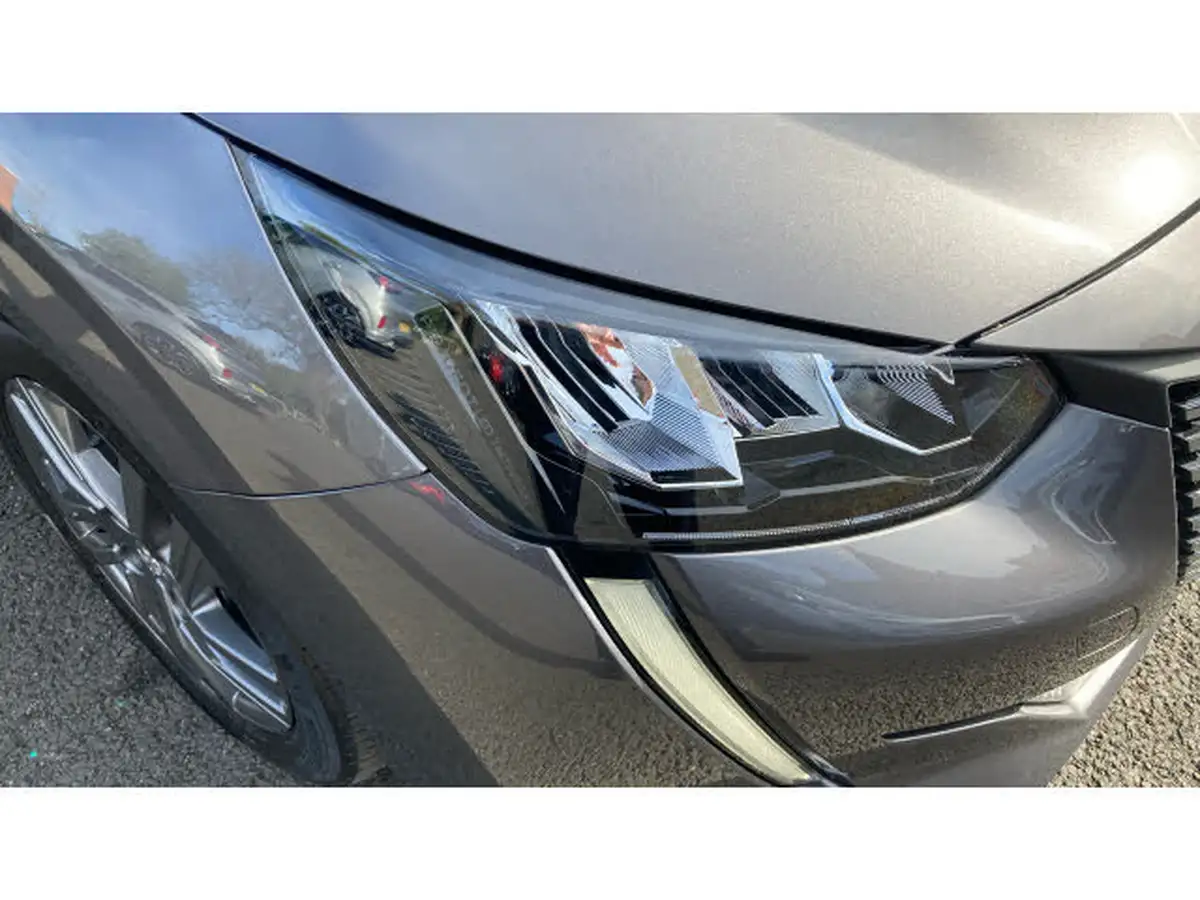 2022-peugeot-208-12-puretech-active-premium-100bhp-big-35