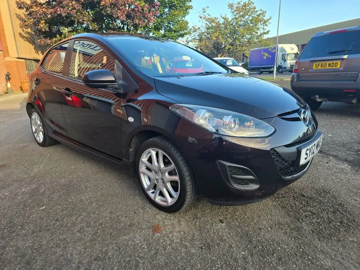 2012-mazda-mazda2-13-tamura-5d-big-35