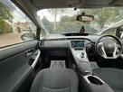 2014-toyota-prius-small-39