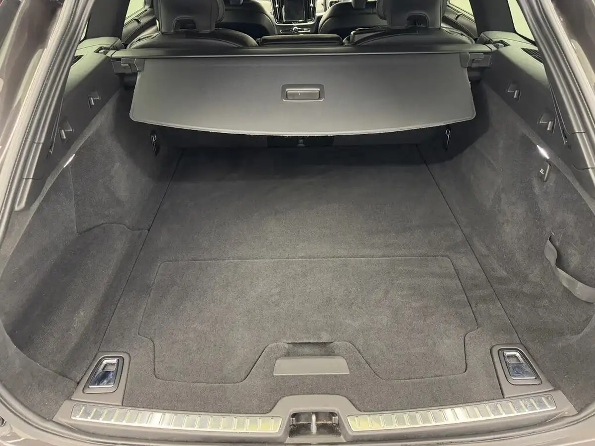 2022-volvo-v90-20td-b4-r-design-big-8