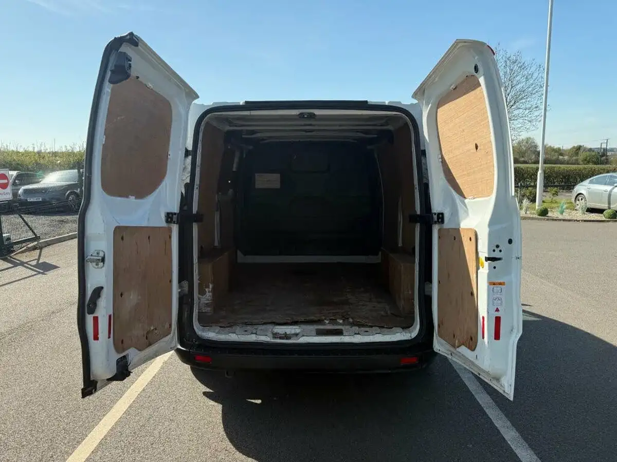 2020-ford-transit-custom-20tdci-300-l1h1-leader-105pseu6dt-panel-van-big-8
