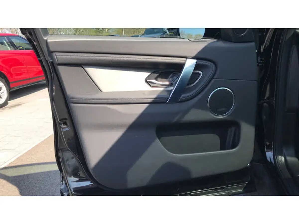 2024-land-rover-discovery-sport-20-d200-dynamic-se-big-27
