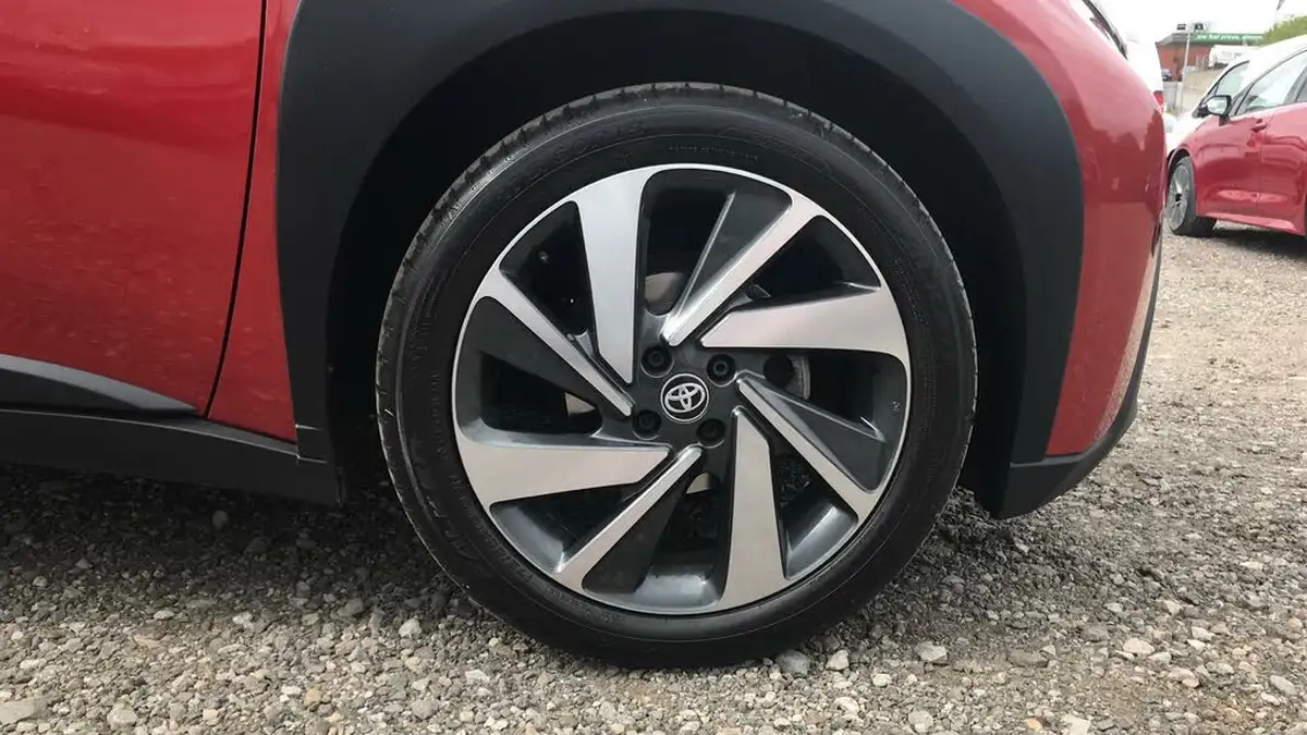 2023-toyota-aygo-x-10-vvt-i-edge-big-21