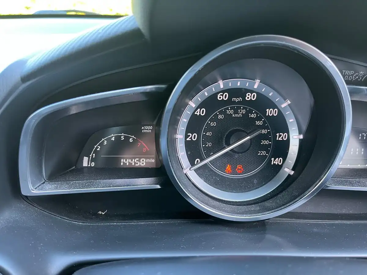 2015-mazda-mazda2-15-sport-nav-90ps-big-26