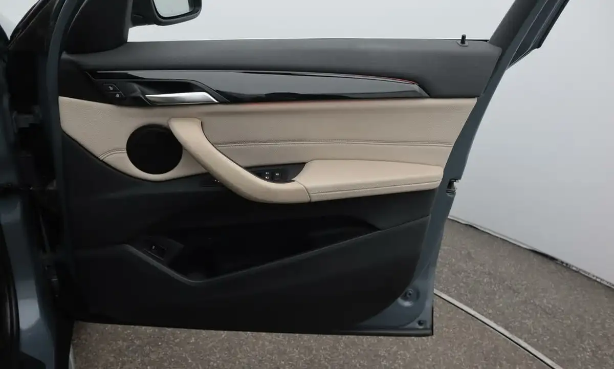 2020-bmw-x1-20-xdrive20i-xline-189bhp-big-15