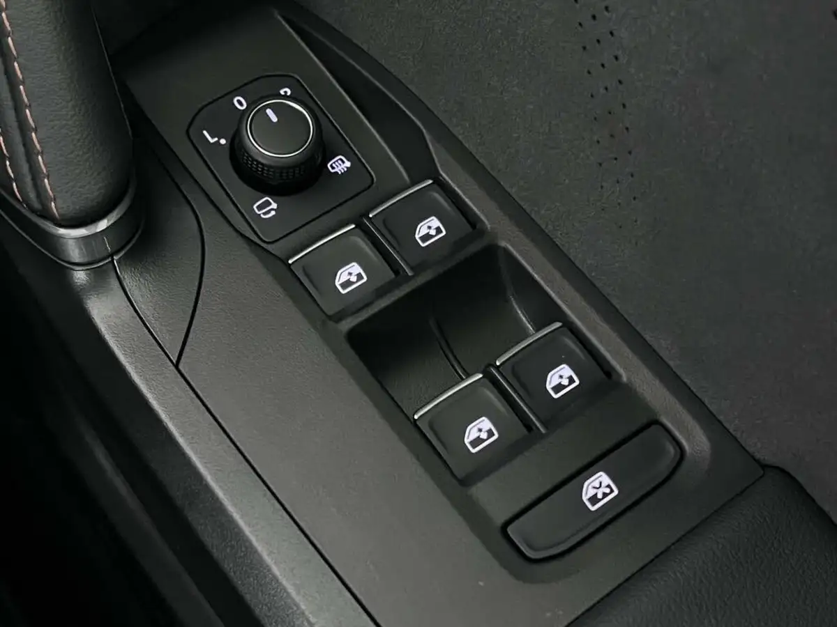 2023-cupra-formentor-20-tsi-vzn-big-31