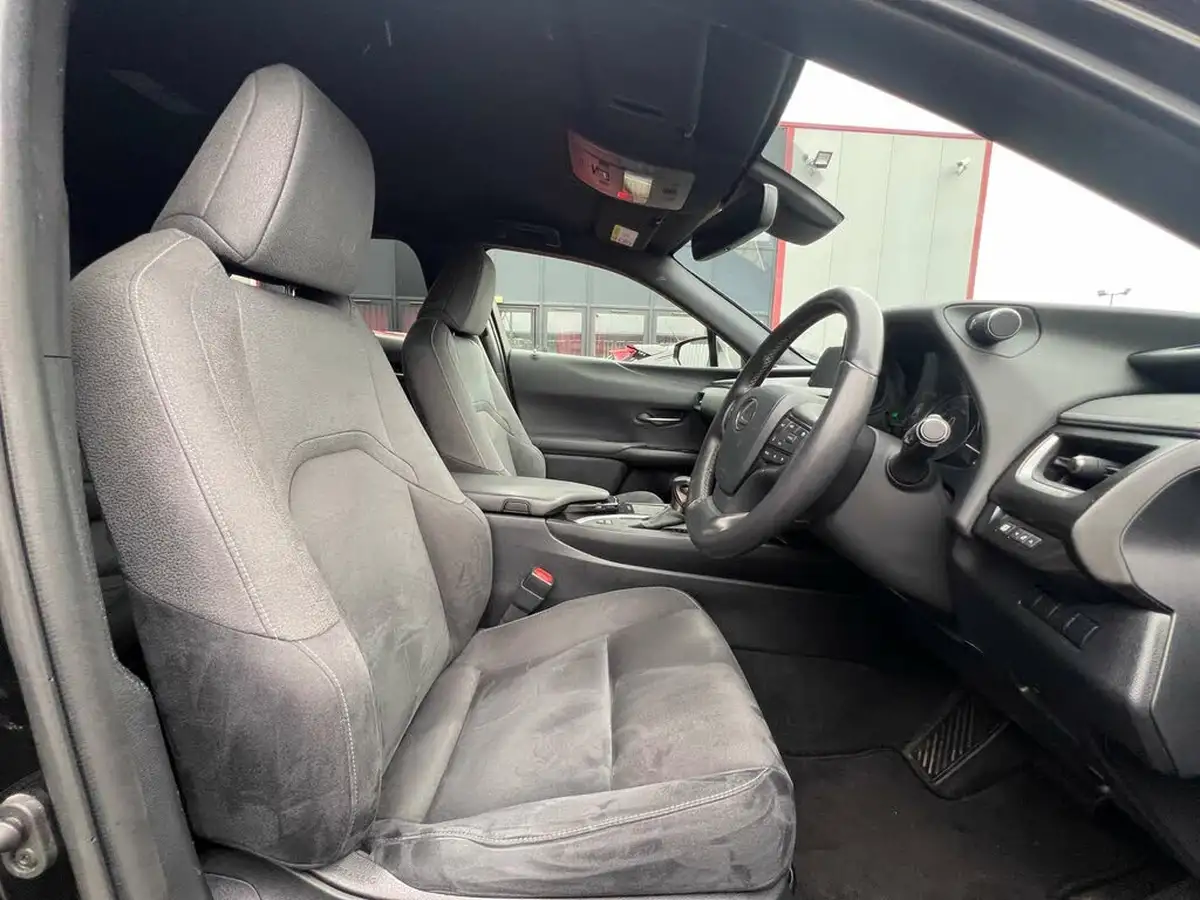 2021-lexus-ux-250h-20-ux-184bhp-without-navigation-big-15