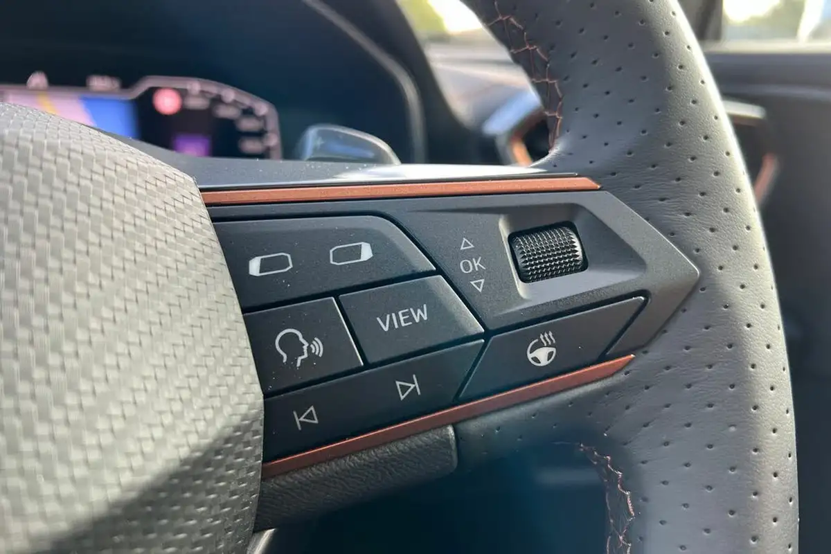 2024-cupra-formentor-15-tsi-v2-dsg-big-23