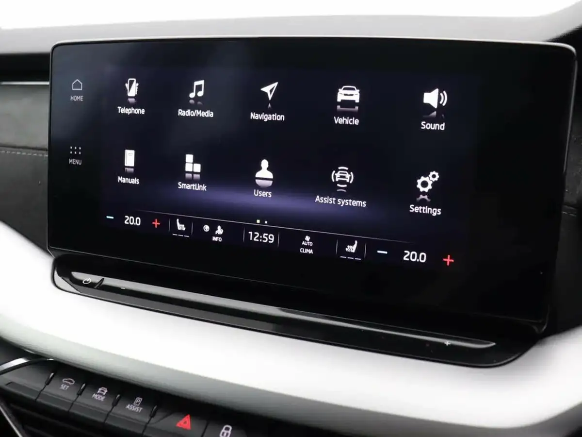 2023-skoda-octavia-20tdi-se-l-150ps-hatchback-dsg-big-16