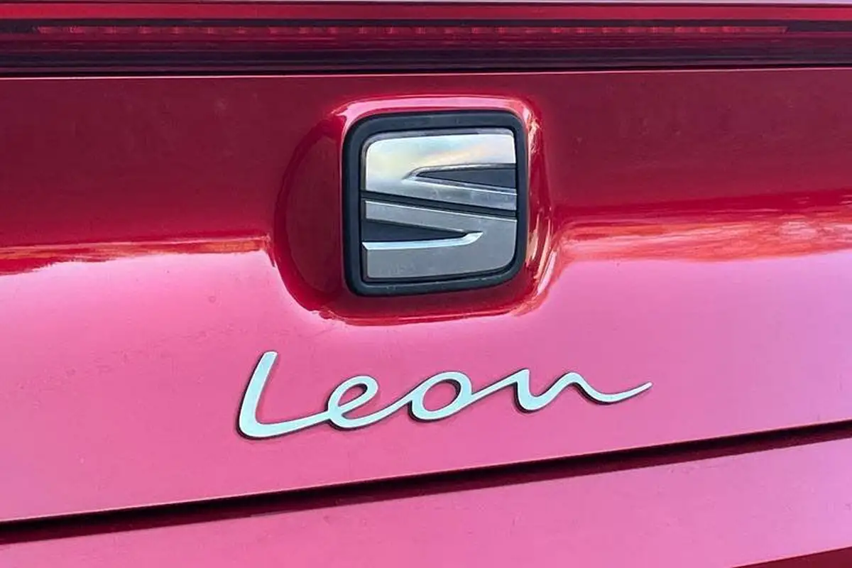 2022-seat-leon-15-tsi-evo-fr-sport-150ps-hatchback-big-39