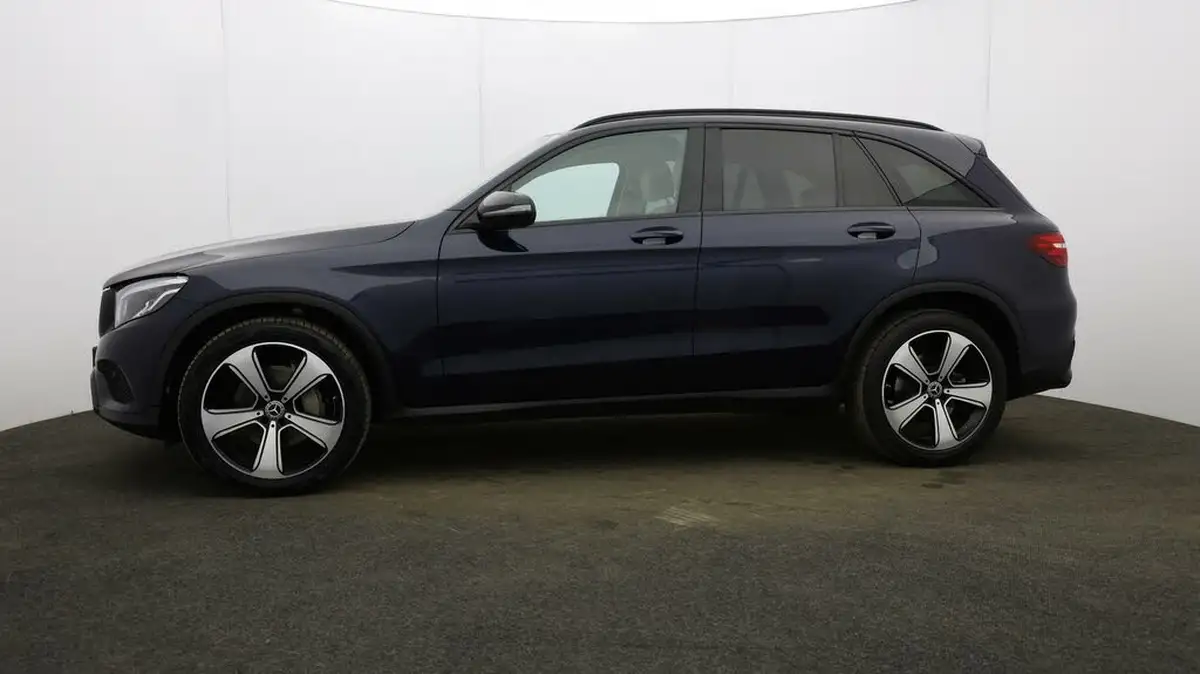 2018-mercedes-benz-glc-class-21d-glc220d-urban-edition-big-26