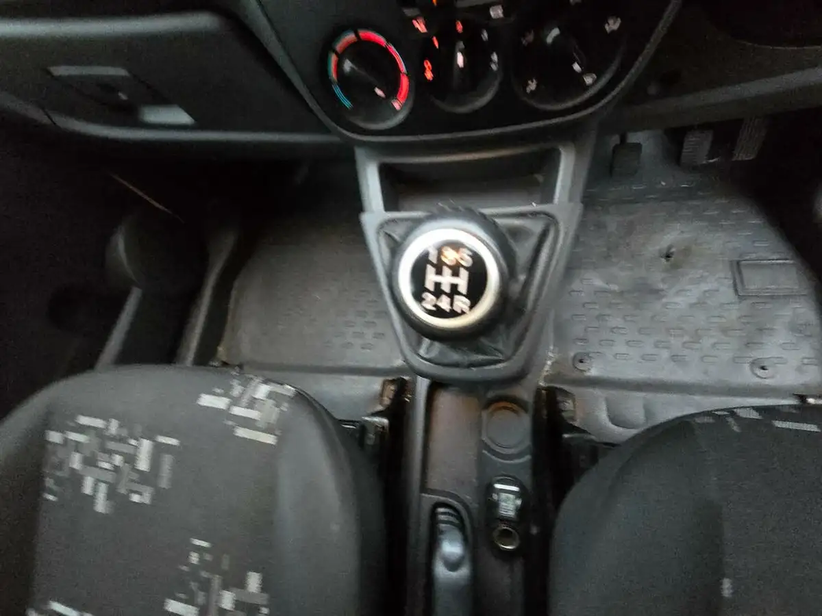 2011-fiat-qubo-big-10