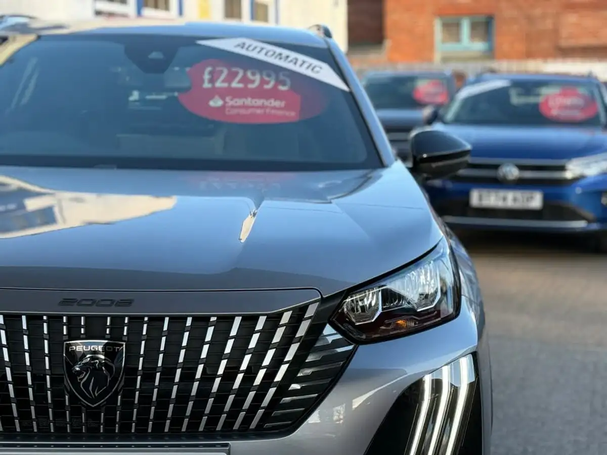 2025-peugeot-2008-suv-12-puretech-allure-130ps-eat8-big-19