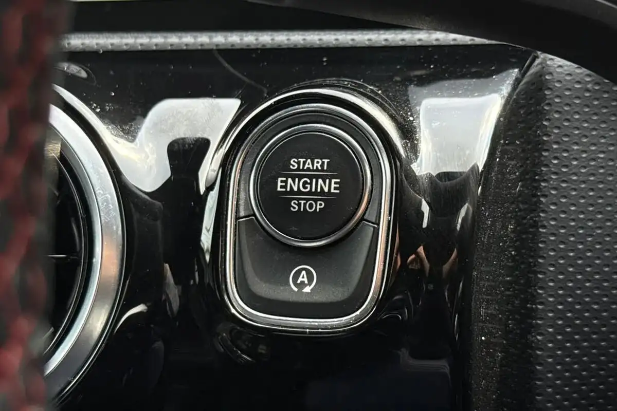 2021-mercedes-benz-a-class-20d-a220d-amg-line-hatchback-5d-big-40