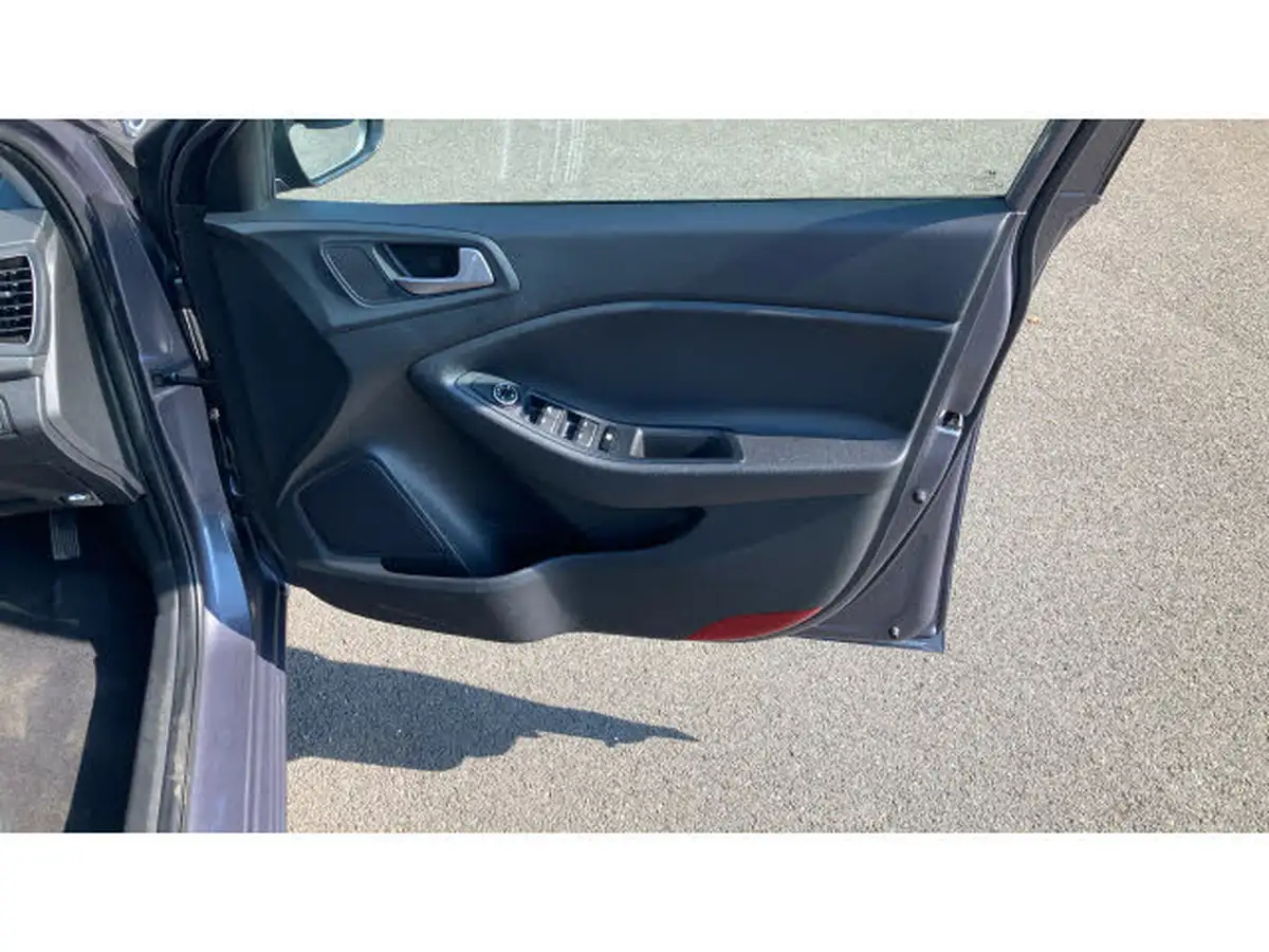 2018-hyundai-i20-12-se-mpi-isg-hatchback-5d-big-31