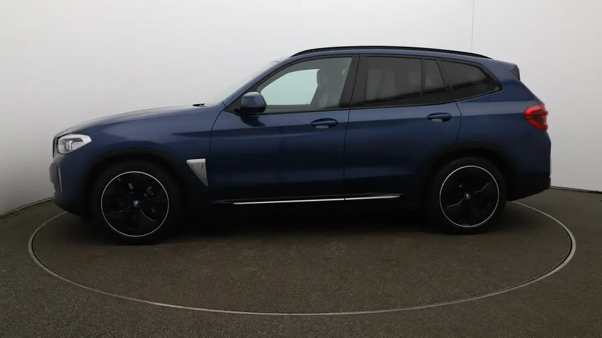 2022-bmw-ix3-e-premier-edition-big-67