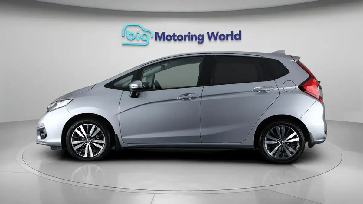 2018-honda-jazz-13-i-vtec-ex-navi-big-3