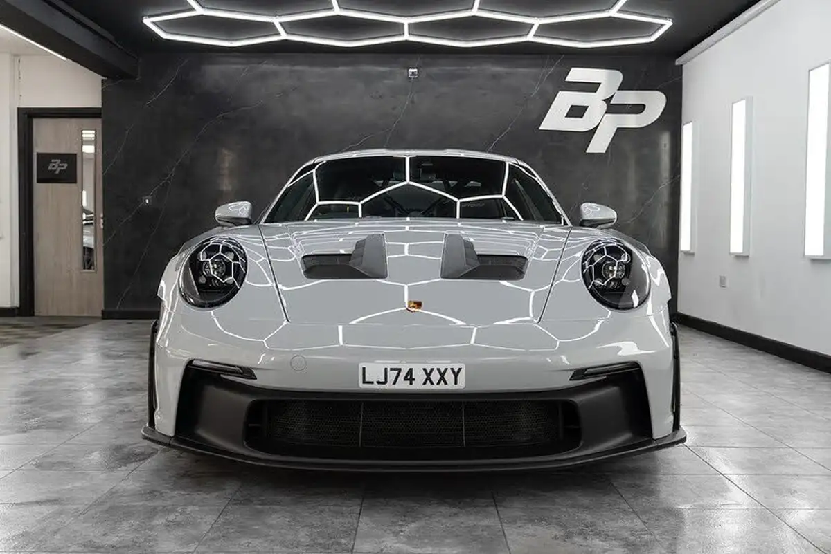 2024-porsche-911-40-gt3-rs-big-27