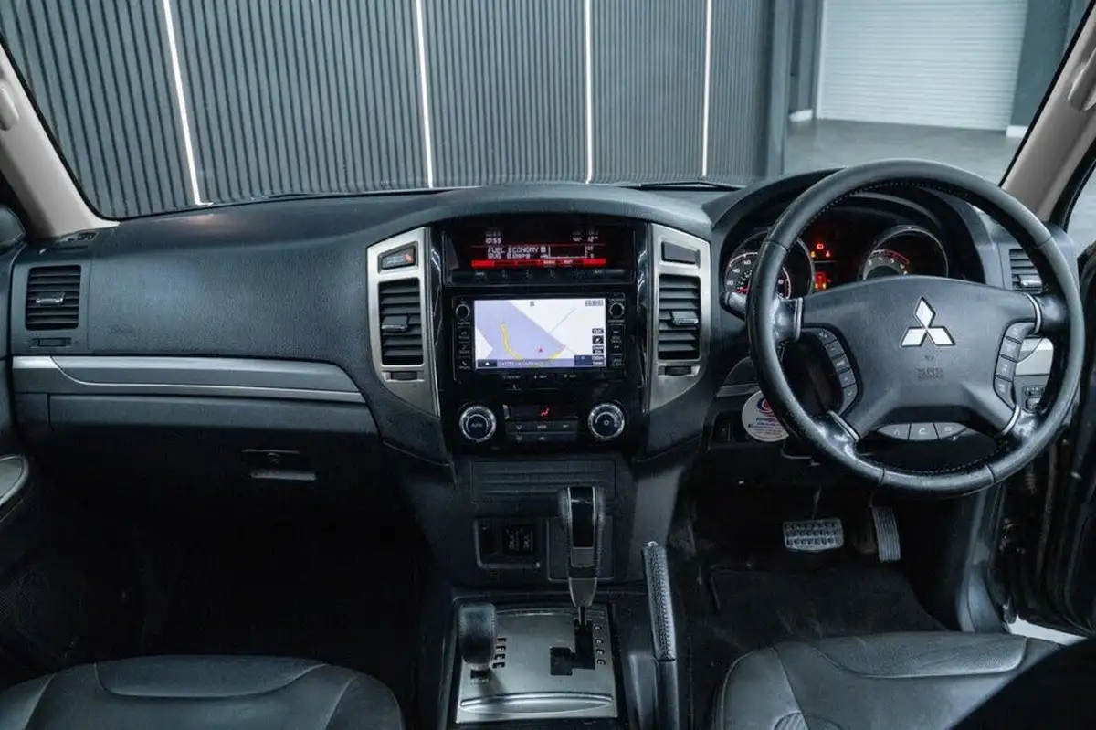 2018-mitsubishi-shogun-32di-dc-barbarian-big-9