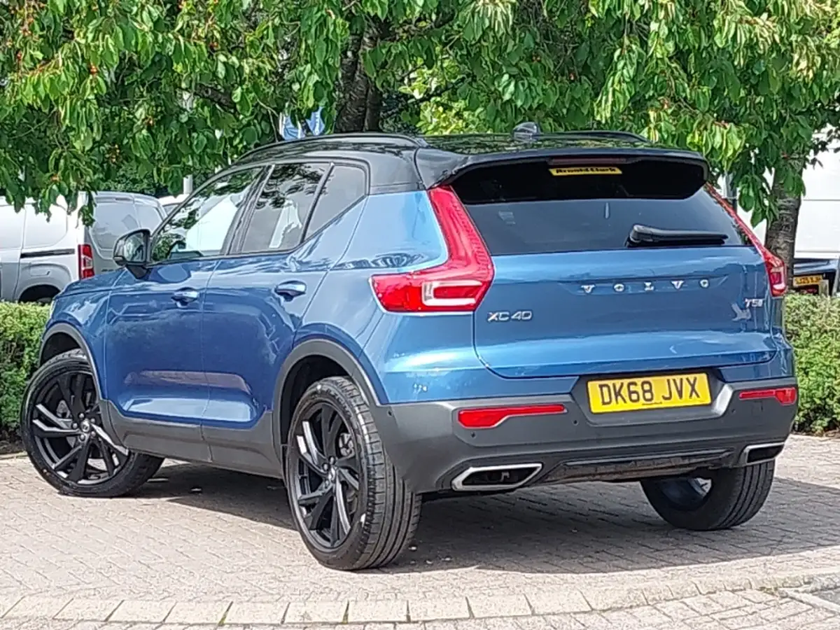 2019-suzuki-swift-12-dualjet-attitude-big-1