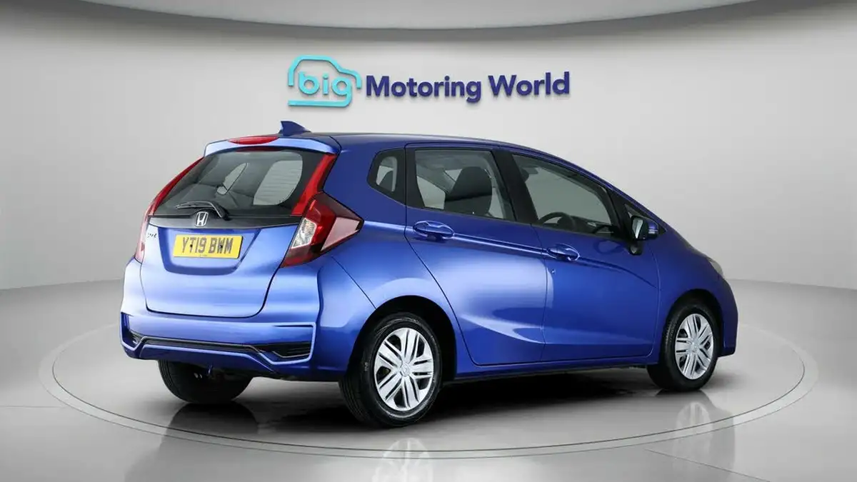 2019-honda-jazz-13-i-vtec-s-big-7
