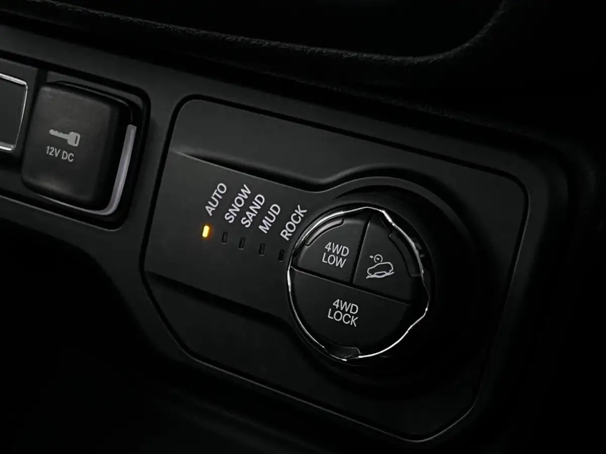 2018-jeep-renegade-20multijet-ii-trailhawk-ss-big-36