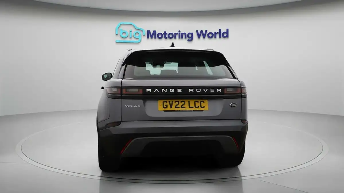 2022-land-rover-range-rover-velar-20-d200-velar-big-6