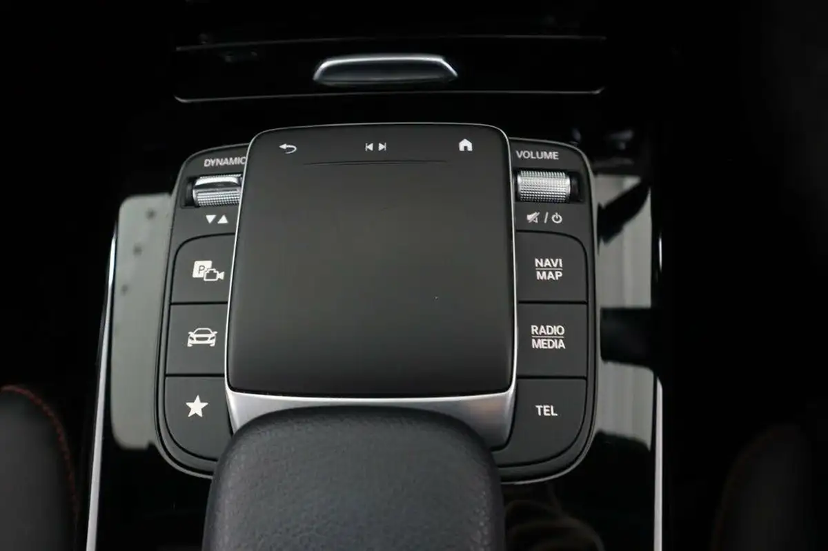 2021-mercedes-benz-a-class-13-a250e-amg-line-premium-hatchback-5d-big-21