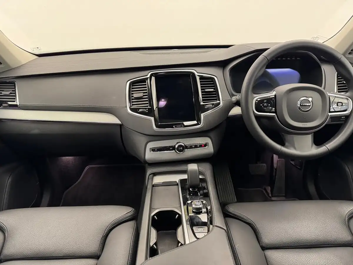 2024-volvo-xc90-20-b5-r-design-big-9