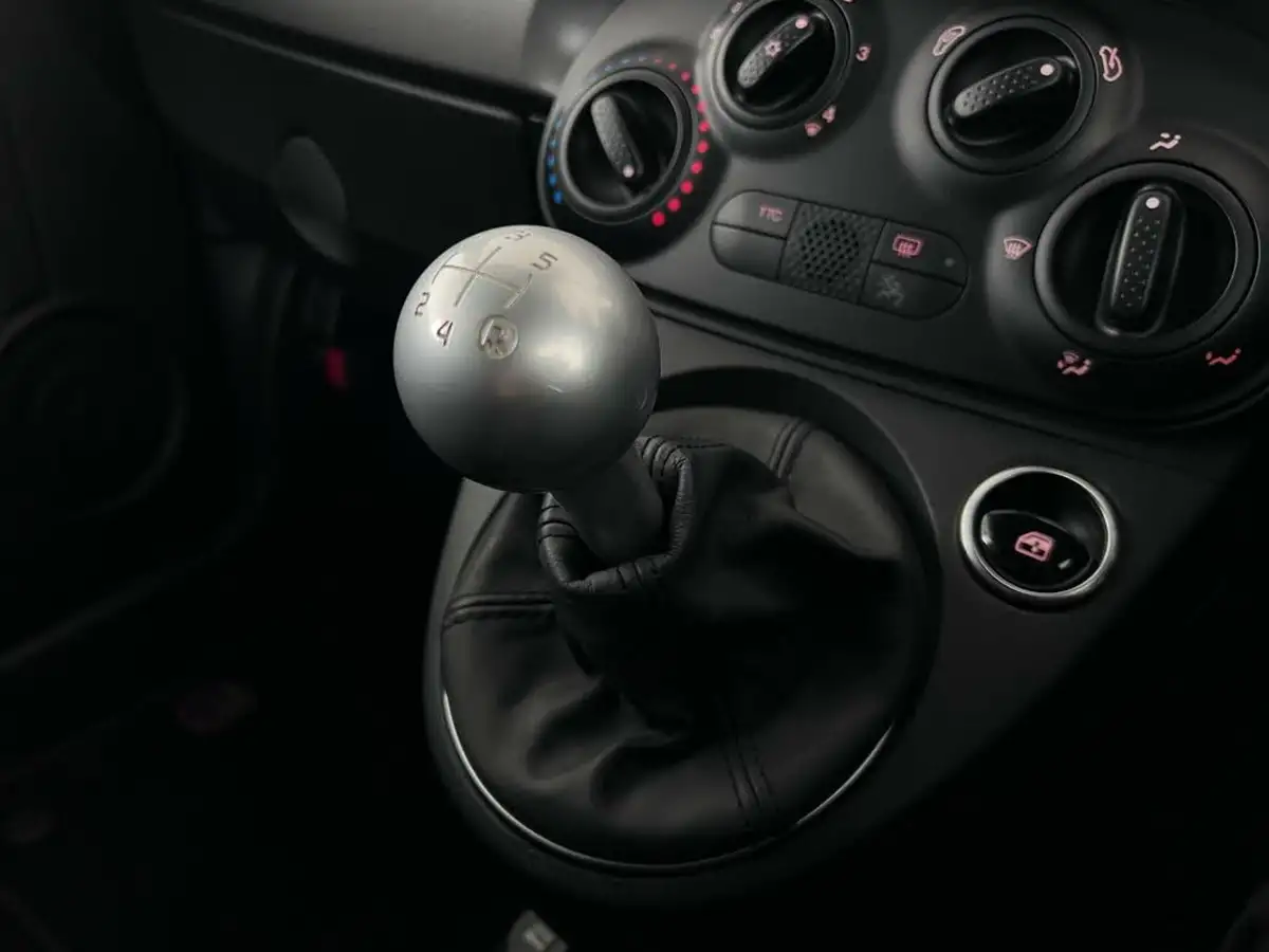 2022-abarth-595-14-tjet-165ps-big-28