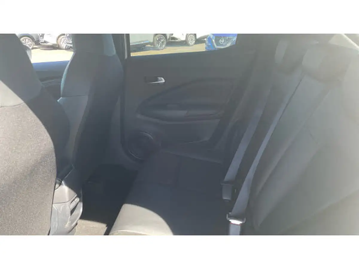 2023-nissan-juke-10-dig-t-n-connecta-dct-big-15