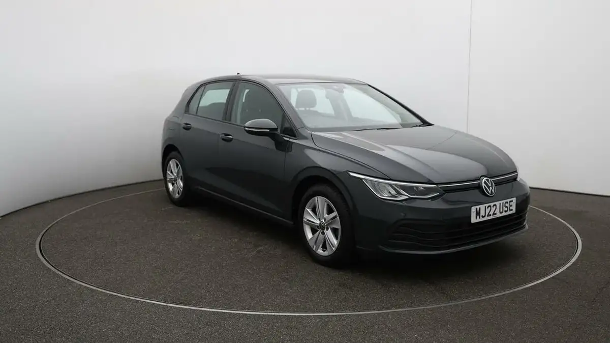 2022-volkswagen-golf-15-tsi-life-130ps-hatchback-big-41