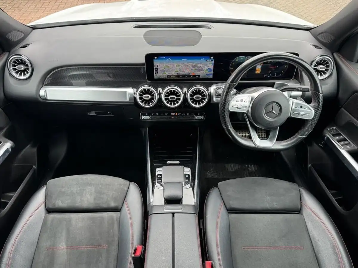 2020-mercedes-benz-glb-class-20d-glb220d-amg-line-premium-5-big-2