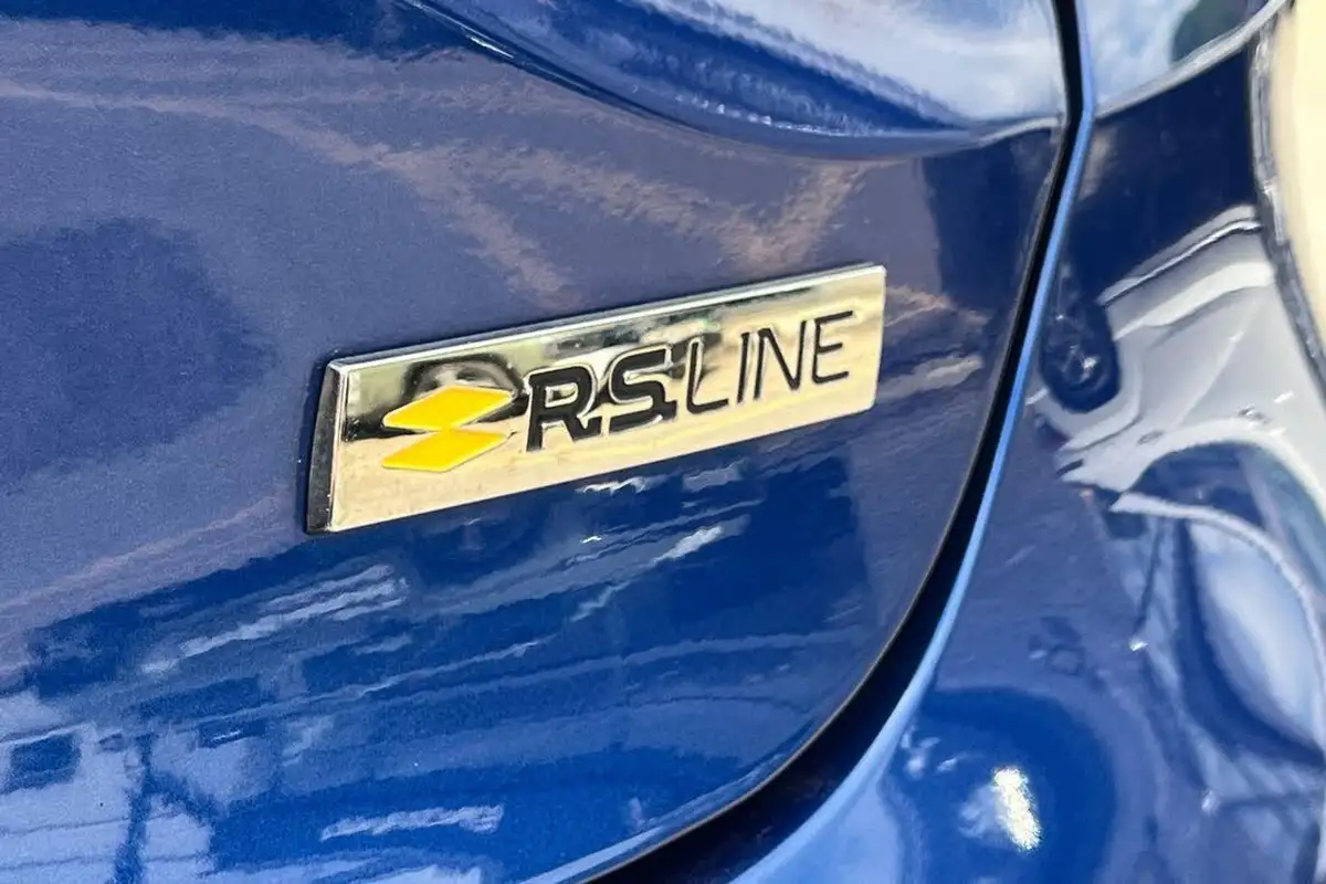 2023-renault-clio-10-tce-rs-line-big-25