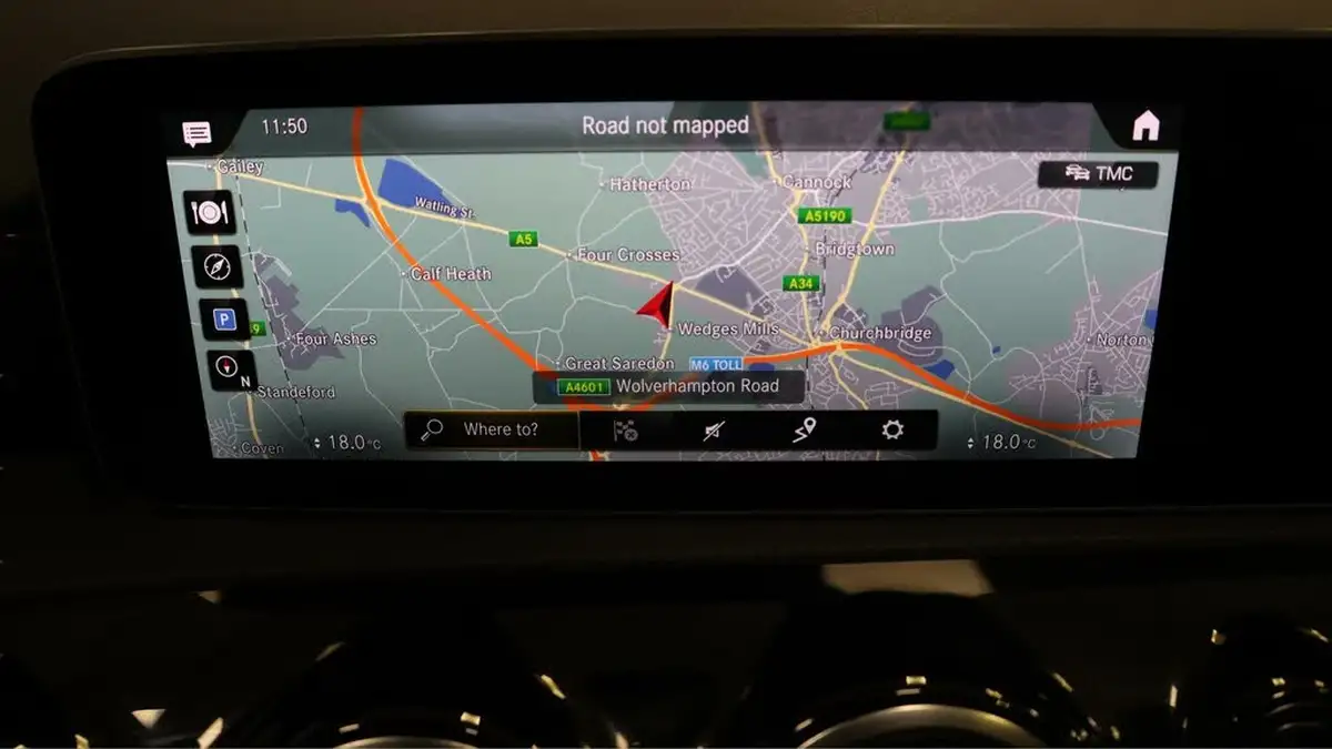 2020-mercedes-benz-a-class-20-a250-amg-line-executive-hatchback-5d-big-11
