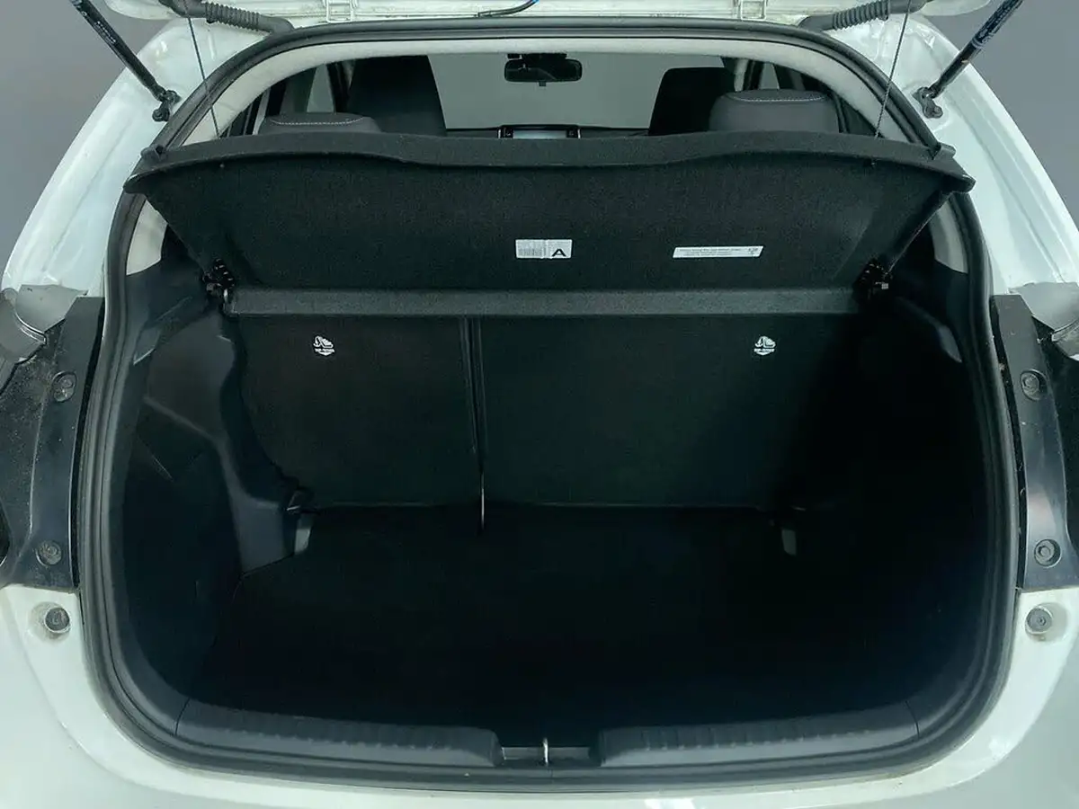 2023-toyota-yaris-15-vvt-i-design-big-12