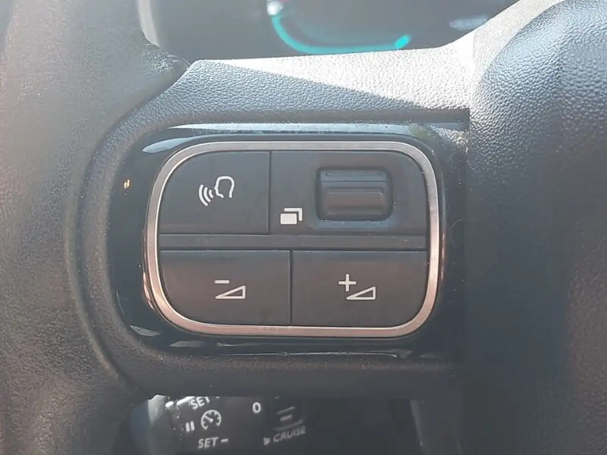 2019-citroen-c5-aircross-12-puretech-flair-big-17