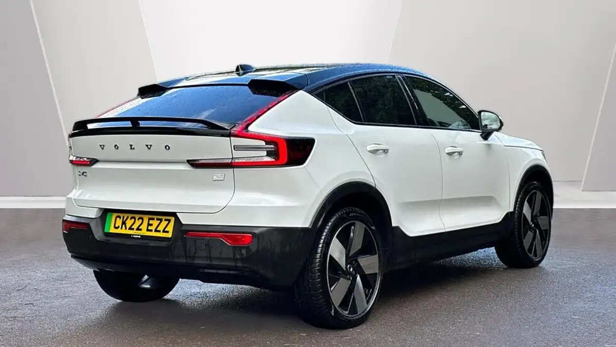 2022-volvo-c40-e-twin-recharge-pro-big-1